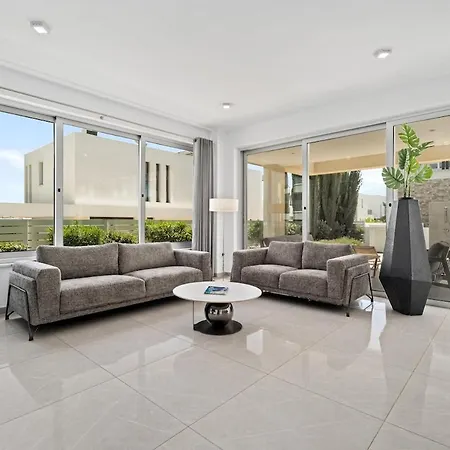 Vila Levanda Hills Haven In Protaras